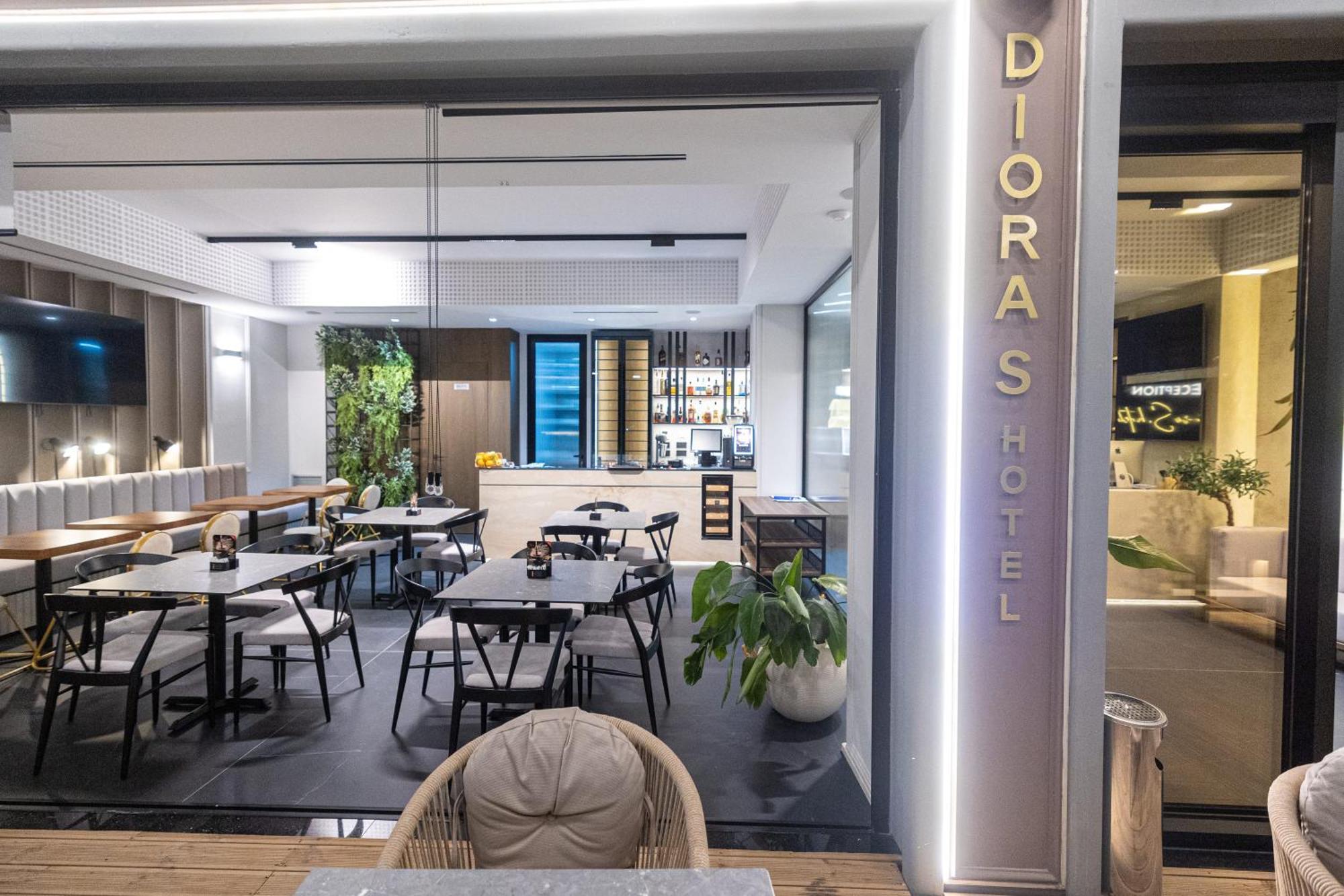 Diora'S Hotel And Apartments Влёра Экстерьер фото