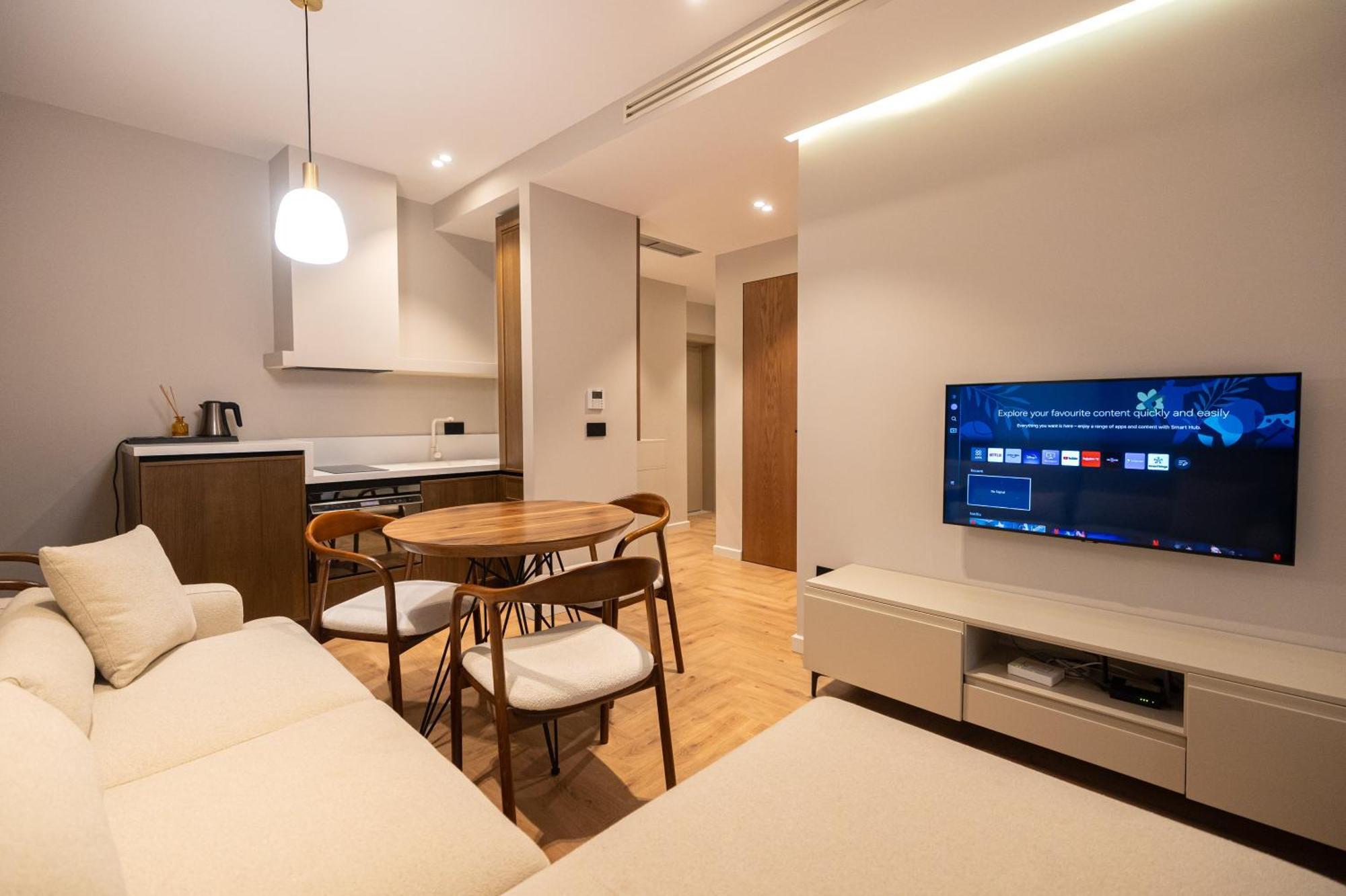 Diora'S Hotel And Apartments Влёра Экстерьер фото
